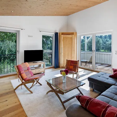 Grosse Paradies Apartment Liebenau (Hessen)