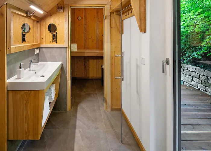 Grosse Paradies Apartment *